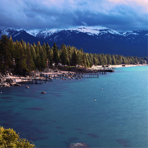 Drive to the sandy shores of Lake Tahoe in around 15 minutes