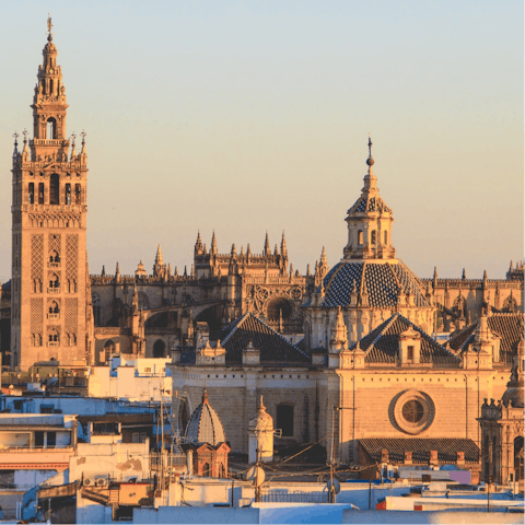 Stay in the heart of the Arenal neighbourhood in Seville
