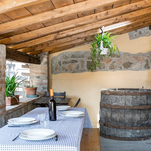 Eat alfresco on the covered terrace