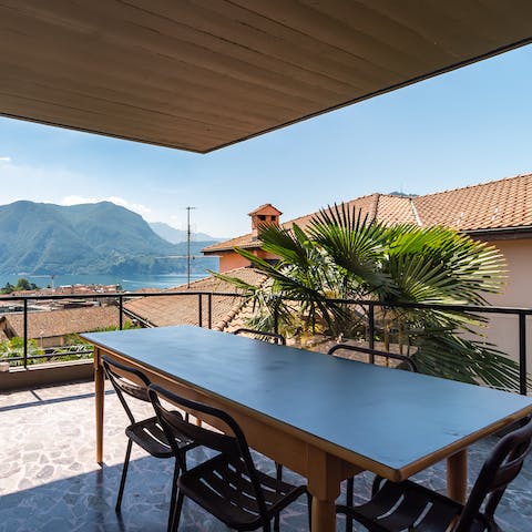 Enjoy alfresco chäschüechli as you take in gorgeous views