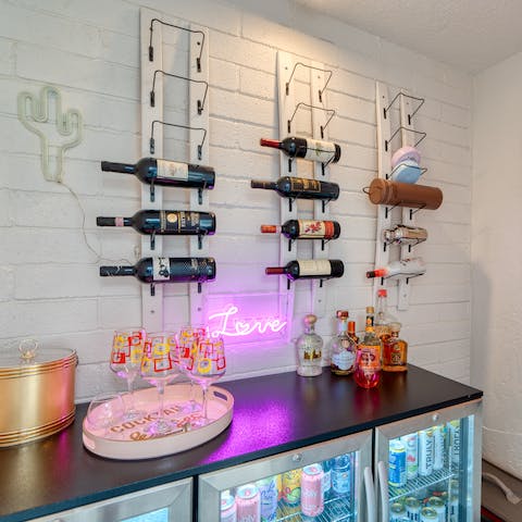 Serve some chilled drinks at the bar area