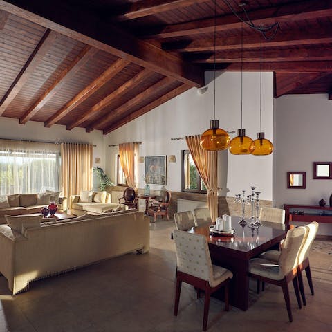 Spend memorable meals in the intimate and ambient dining room