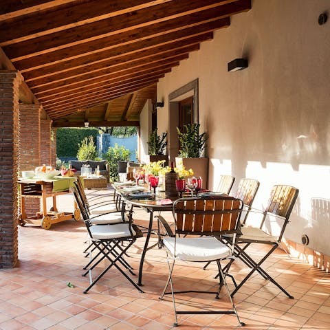 Serve up an Italian feast at the alfresco dining area