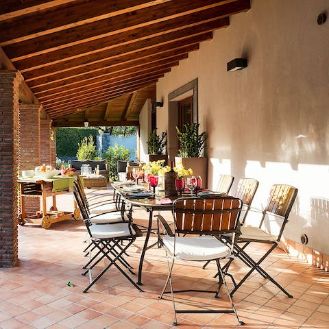 Serve up an Italian feast at the alfresco dining area