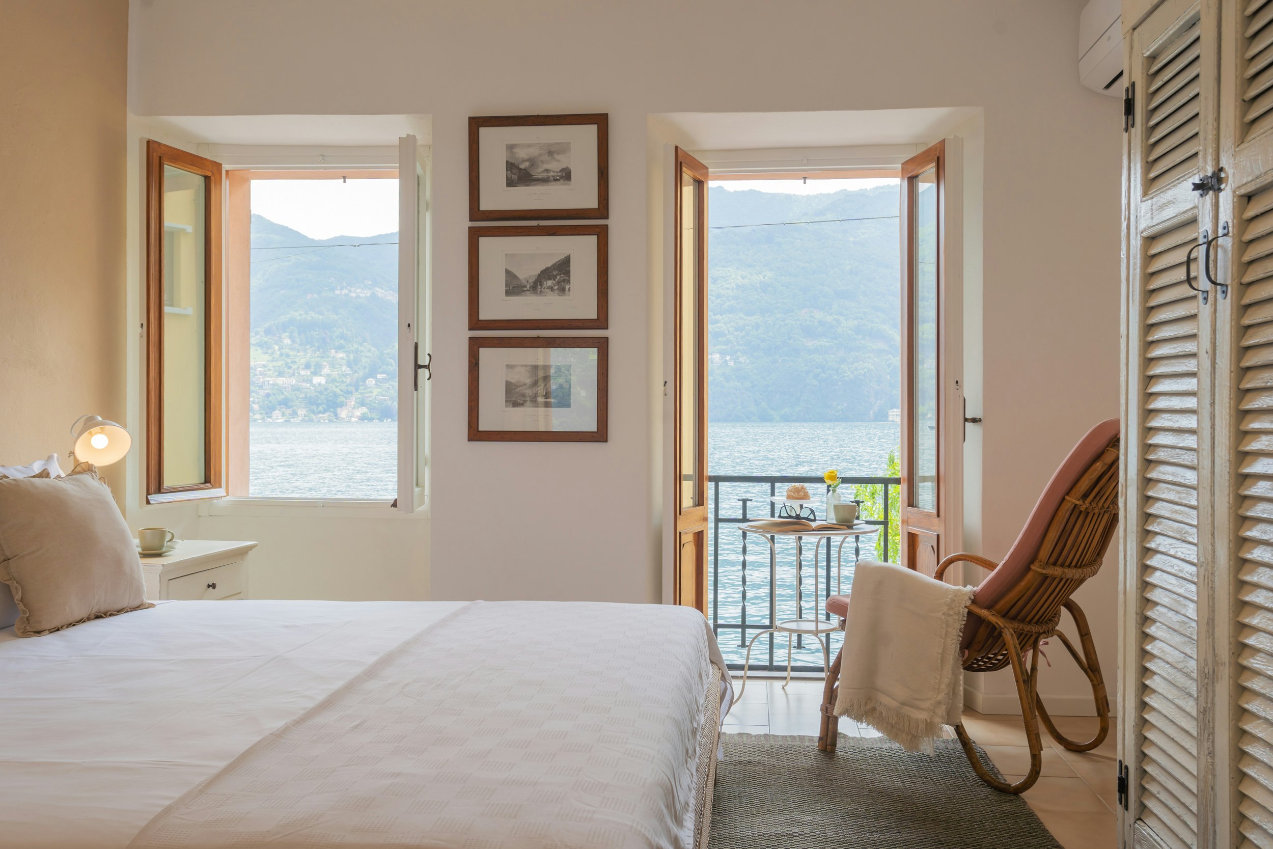 The Cosy Lakeview Hideaway