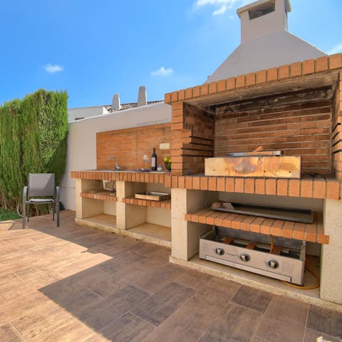 Get some Pincho ribs sizzling on the barbecue