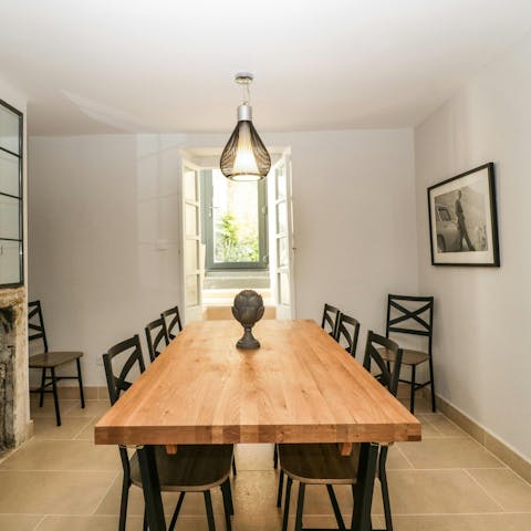 Relax with evening meals at home or wander to a local restaurant