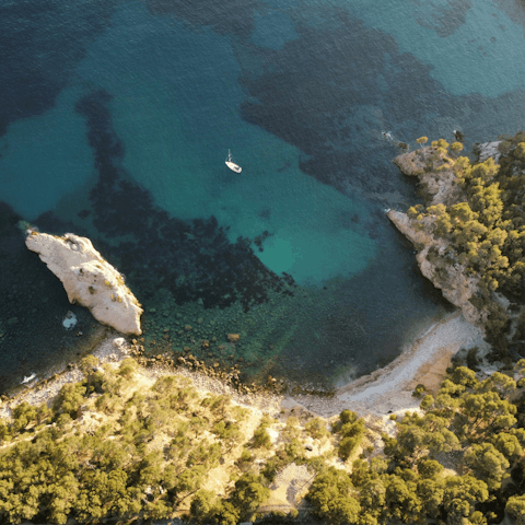 Head to the beach at Saint Cyr sur Mer, a short drive away