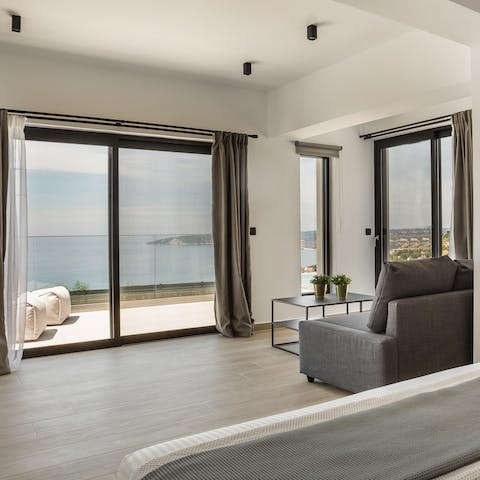 Step right out to the sunny balcony from the modern lounge