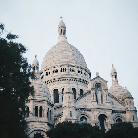 Begin your sightseeing adventure at the Sacré Cœur