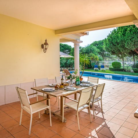 Eat dinner out in the open air with your loved ones