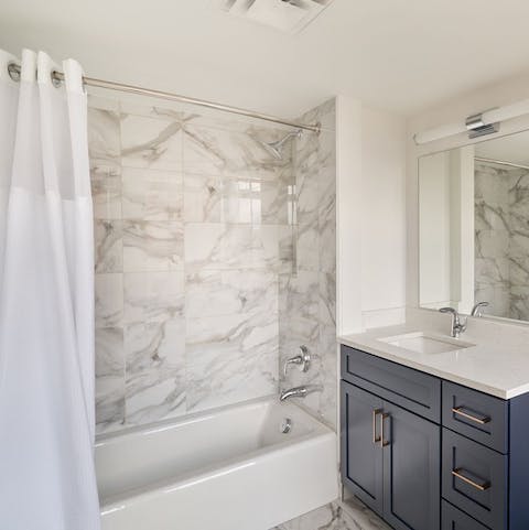 Pamper yourselves ready for a night of soaking up Nashville's vibrant nightlife