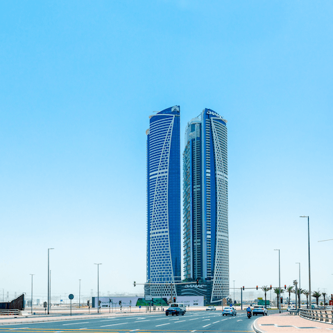 Stay in the vibrant and exciting Business Bay