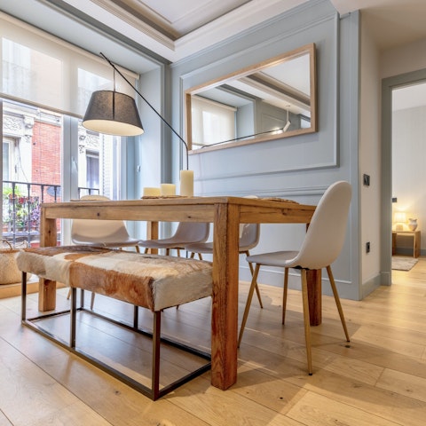 Share leisurely breakfasts around the dining table as you plan the day's itinerary