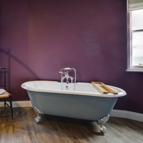Soak away any stress in the standalone bathtub