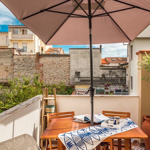 Switch off and relax with evening drinks on the terrace