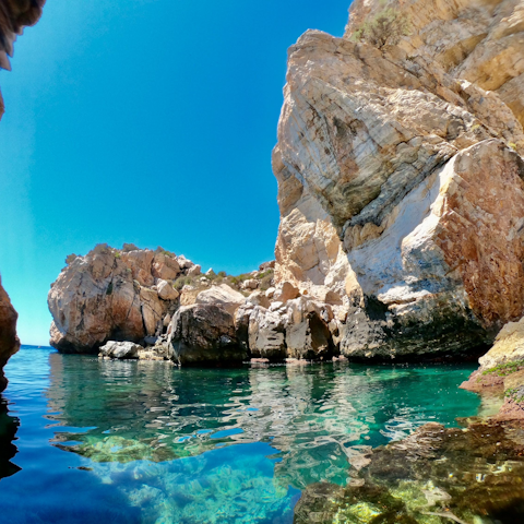 Spend the day on beautiful Playa Calahonda, 500 metres away