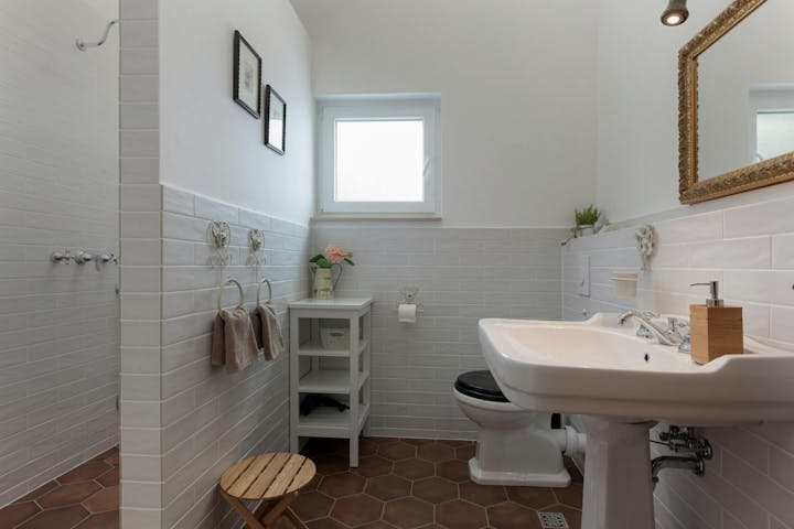 Bathroom photo