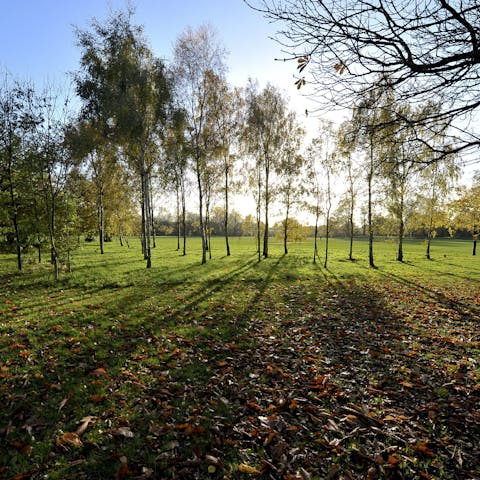 Walk just two minutes to parks and playgrounds or unwind in the communal gardens