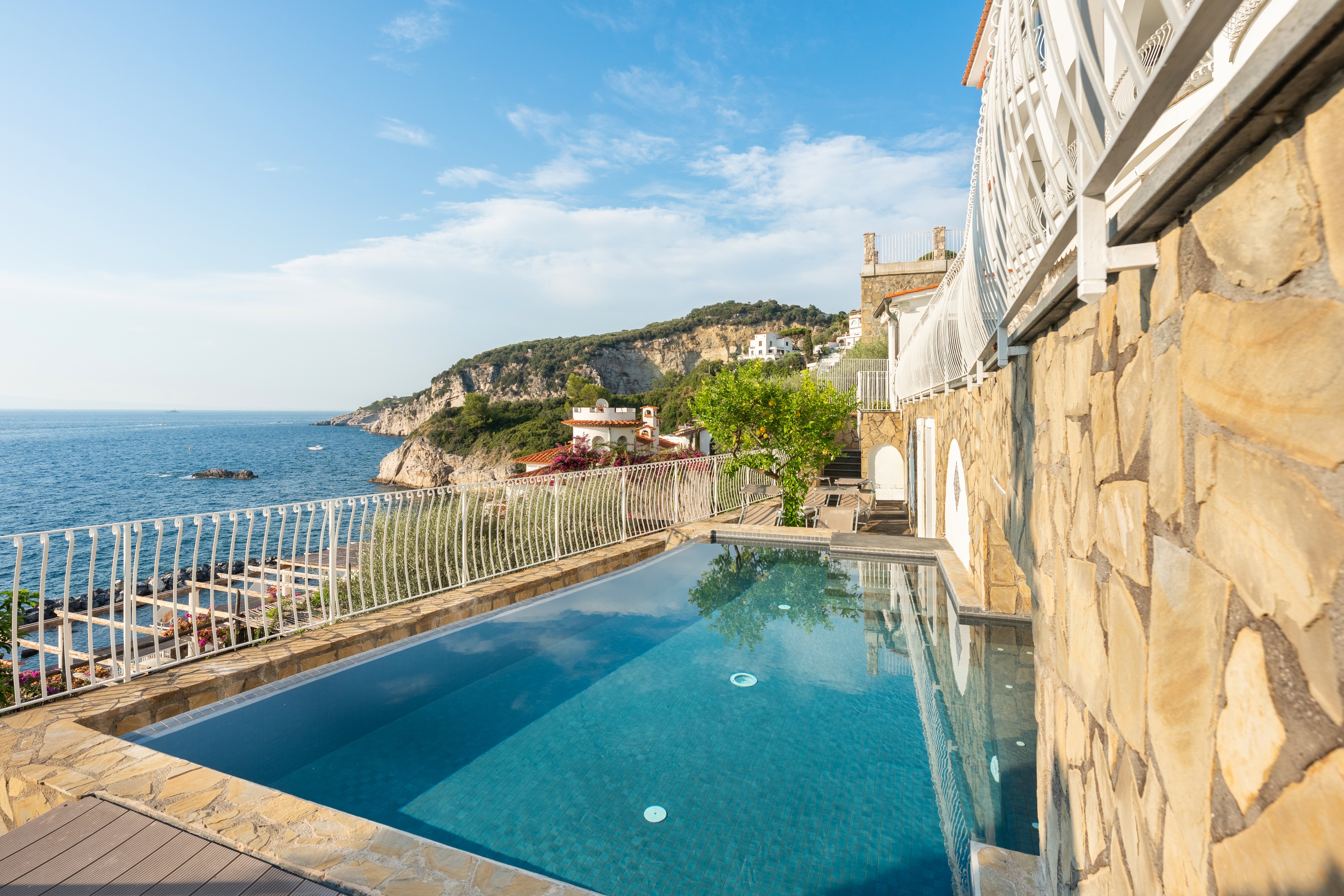 Sorrento Jewel