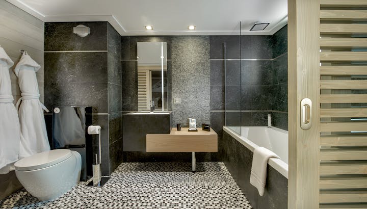 Bathroom photo