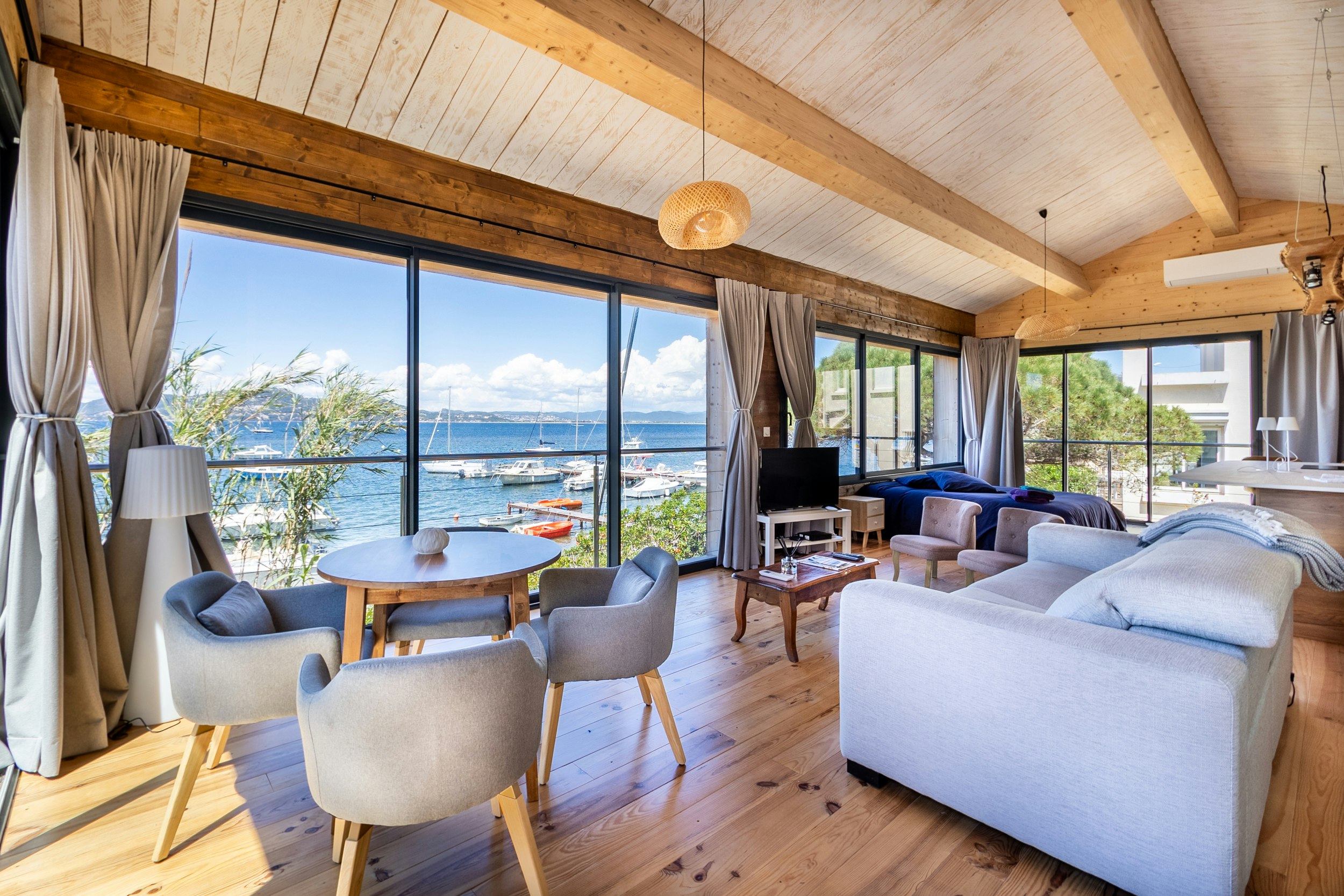 Sea Studio