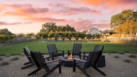 Toast the evening around the fire pit under a Sonoma sunset