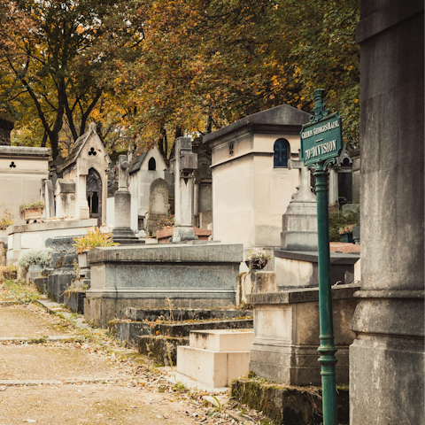Stroll around Cimitière du Père Lachaise – it's a stone's throw away