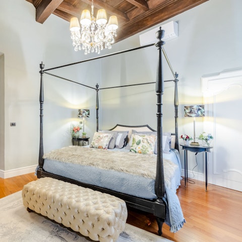 Guests praised the hosts for their friendly and helpful attitude.