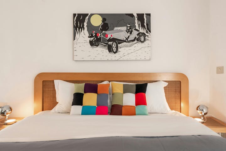 Bedroom photo