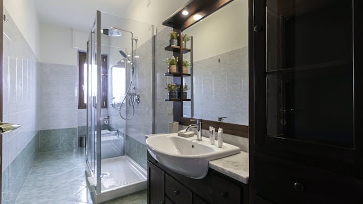 Bathroom photo