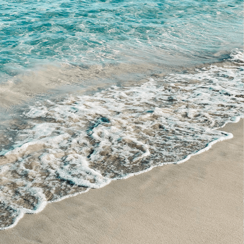 Enjoy direct access to the south-coast beach of Ses Bouques