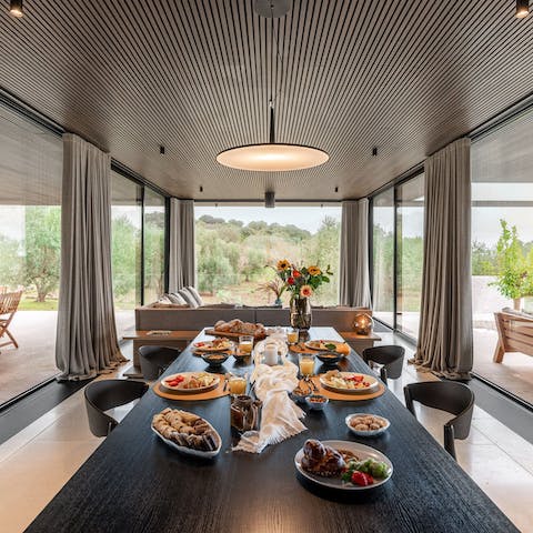 Savour meals prepared by a chef (available on request)