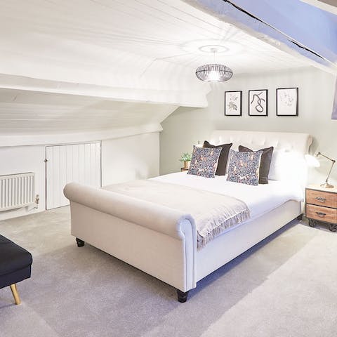 Bank a blissful night’s sleep in the luxurious sleigh bed