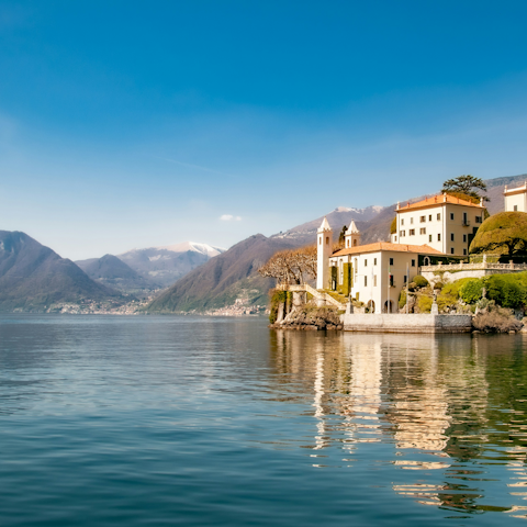 Take a boat trip of Lake Como and admire the waterside villas