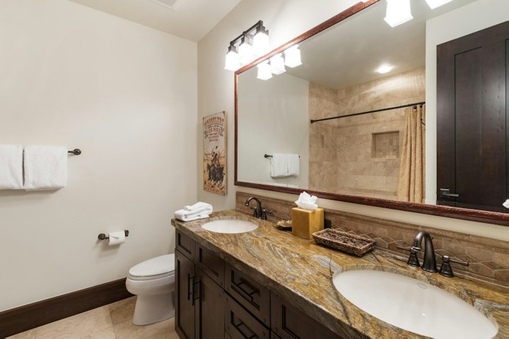 Bathroom photo