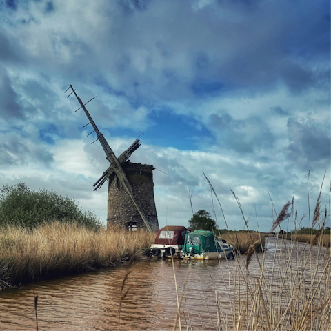 Explore the Norfolk Broads National Park