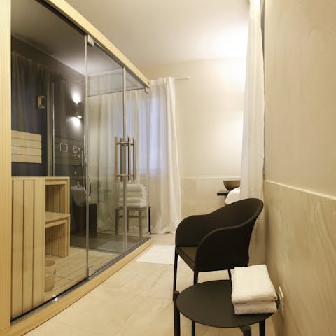 Unwind after a busy day of sightseeing in the sauna