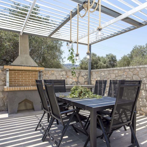 Serve up light lunches in the shade of the pergola