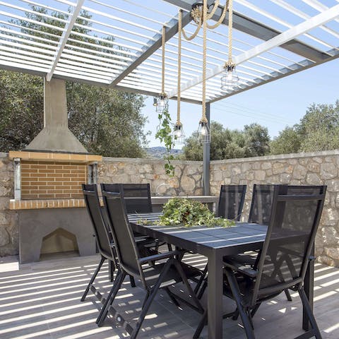 Serve up light lunches in the shade of the pergola