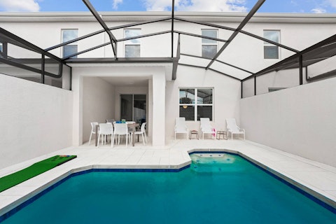 Cool off in the pool between alfresco meals and putting practice
