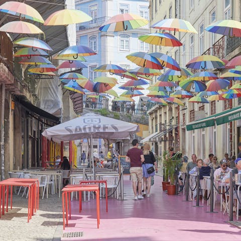 Discover Pink Street's lively bars and eateries, right outside your door