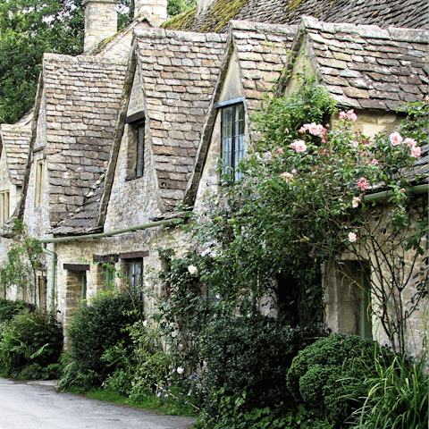 Explore the area, including the market town of Stroud, around 3 miles away