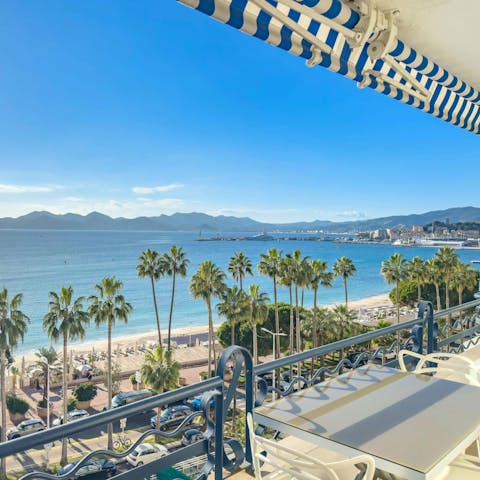 Take breakfast outside on the terrace – croissant, anyone?