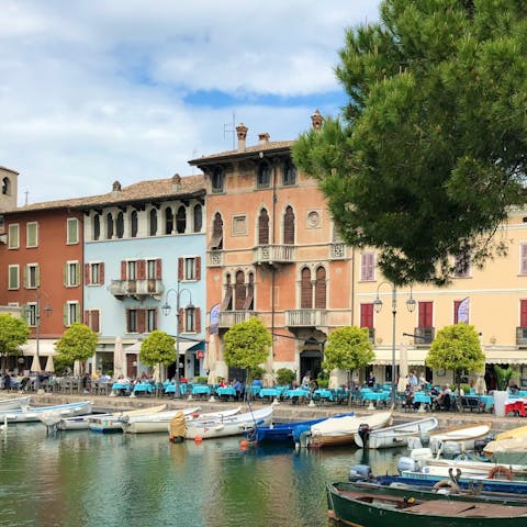 Reach the beautiful shoreline of Lake Garda in minutes