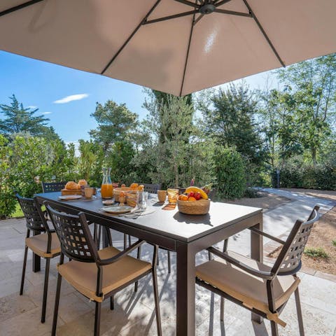 Cook with truffles from San Miniato and dine alfresco