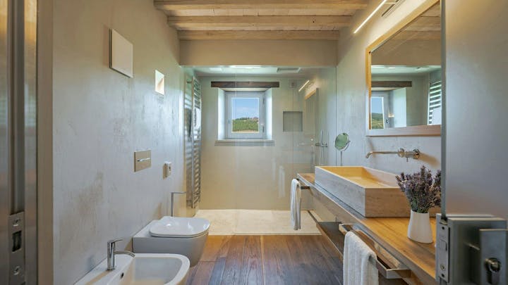 Bathroom photo
