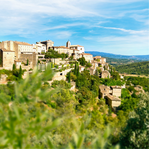 Visit the charming hilltop towns of the Luberon