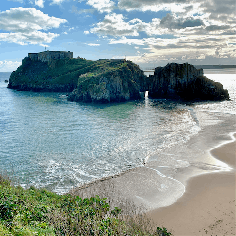 Explore the beautiful coastline around Tenby and Pembrokeshire