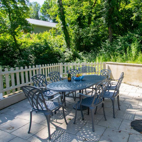 Enjoy a delicious alfresco meal outside on the patio